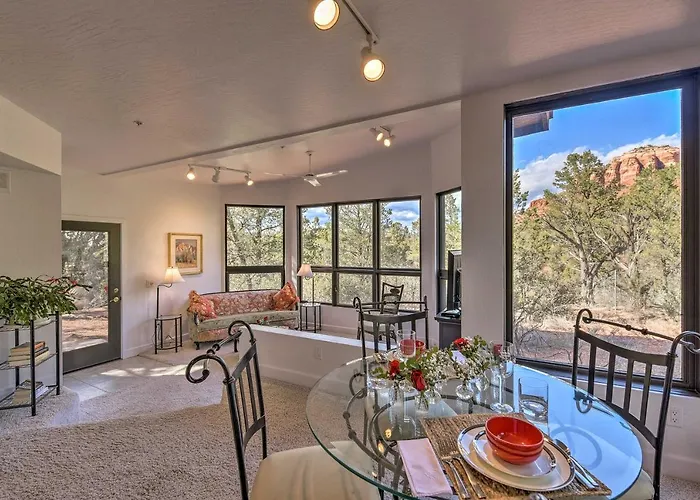 Private Patio & Red Rock Views: Apt!