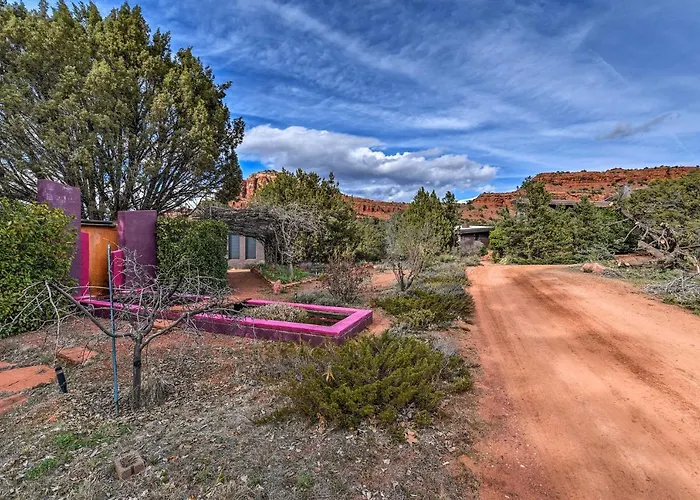 Private Patio & Red Rock Views: Apt!